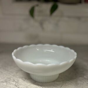 Elegant White Scalloped Bowl